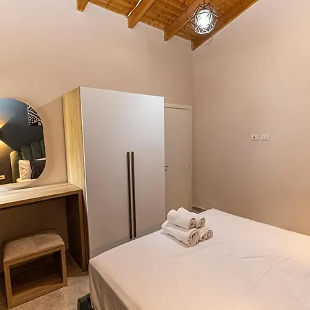 The Old Bakery Кепаро