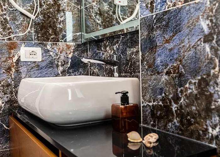 The Old Bakery Qeparo