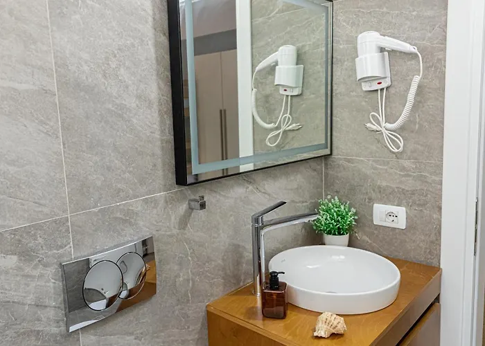 The Old Bakery Qeparo