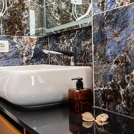 The Old Bakery Qeparo