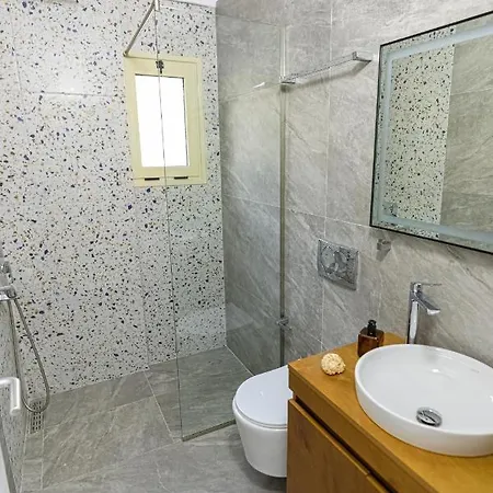 The Old Bakery Qeparo