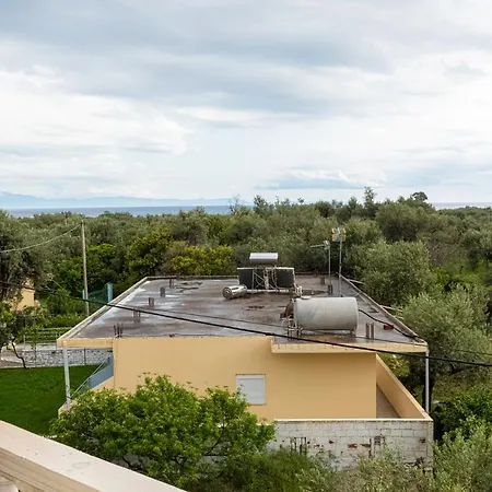 The Old Bakery * Qeparo