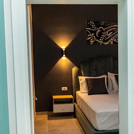 The Old Bakery * Qeparo