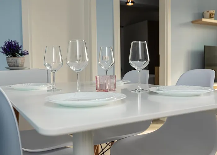 The Old Bakery * 체파로