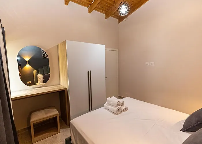 The Old Bakery 체파로