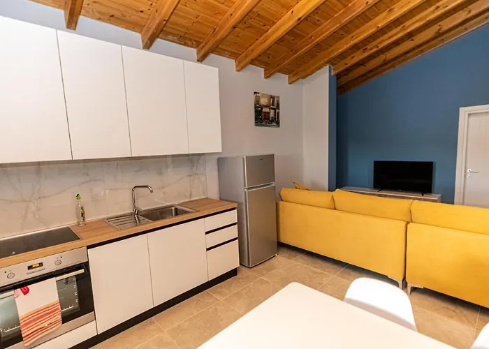 The Old Bakery 아파트 체파로