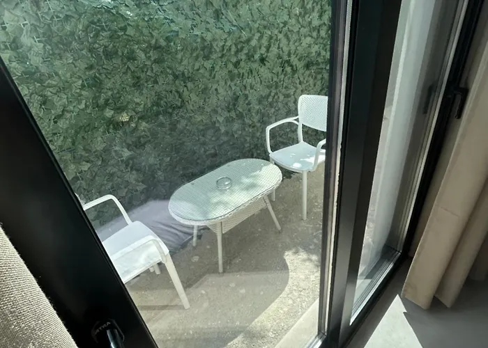 The Old Bakery 체파로